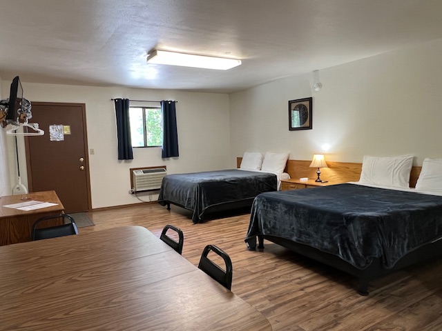 Unit 31 2 Q Large Kitchen